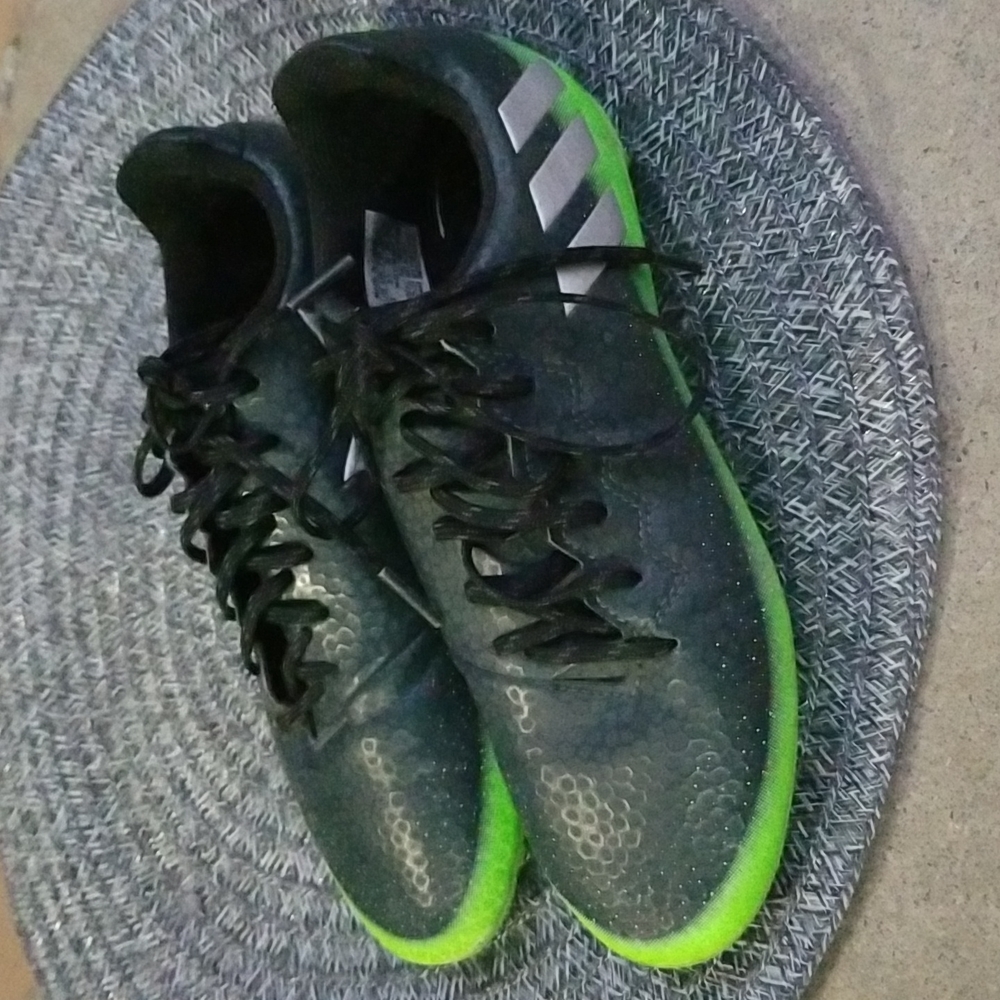 Adidas Kids Messi 16.3 Soccer Cleats Size 3